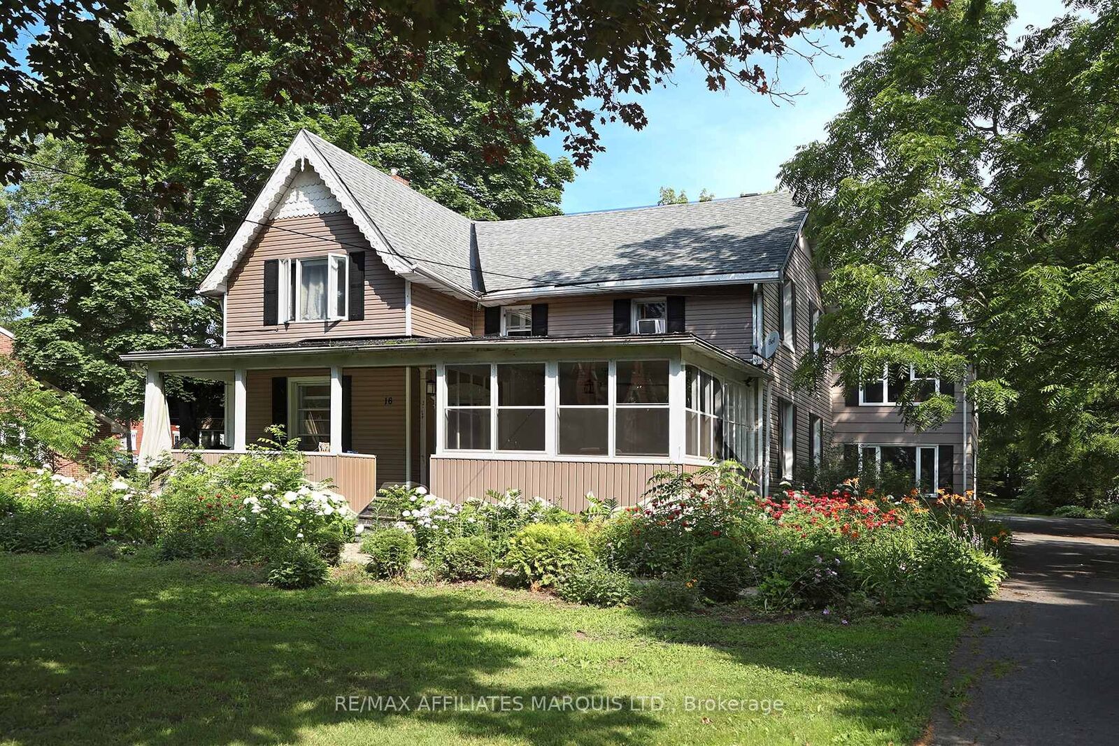Property Photo:  16 Lakeshore Drive  ON K0C 1X0 