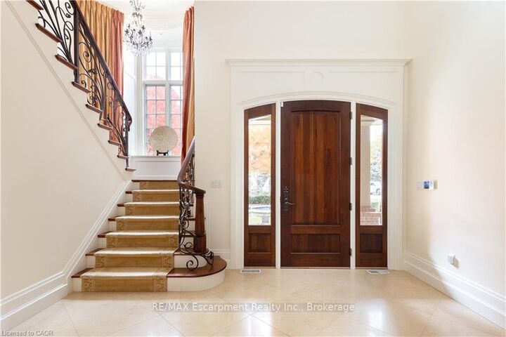 Property Photo: 1081 Argyle Drive ON L6J 1A9