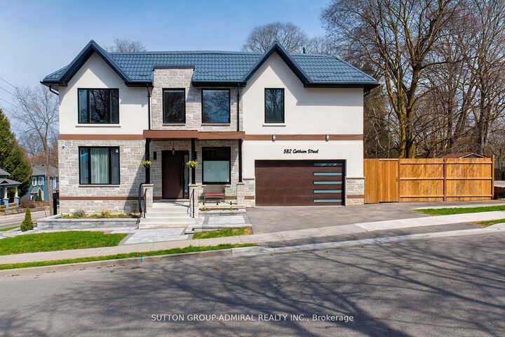 582 Gorham Street — photo 1