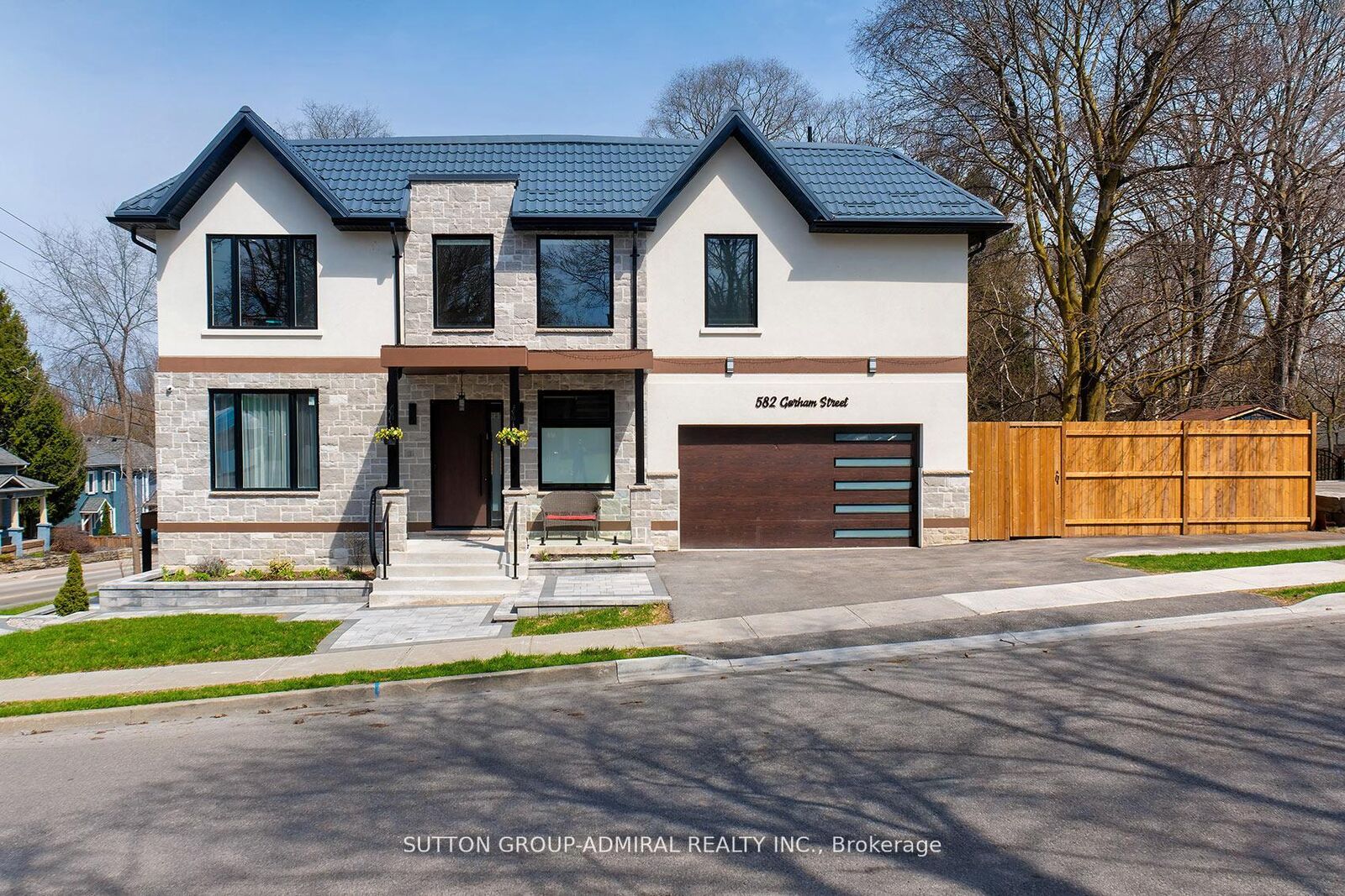 Property Photo: 582 Gorham Street ON L3Y 1L3