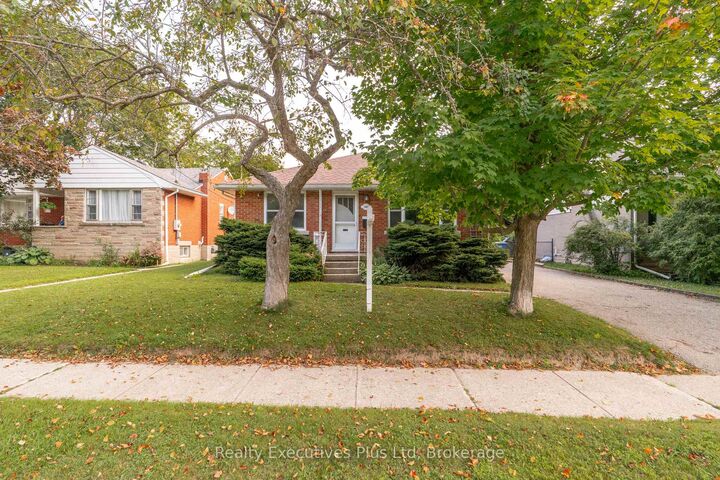 Property Photo:  361 Metcalfe Street  ON N1E 4Z5 