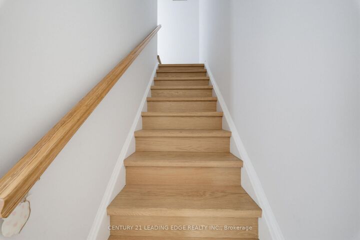 Property Photo: 109 Phalen Crescent ON M1V 1Y5
