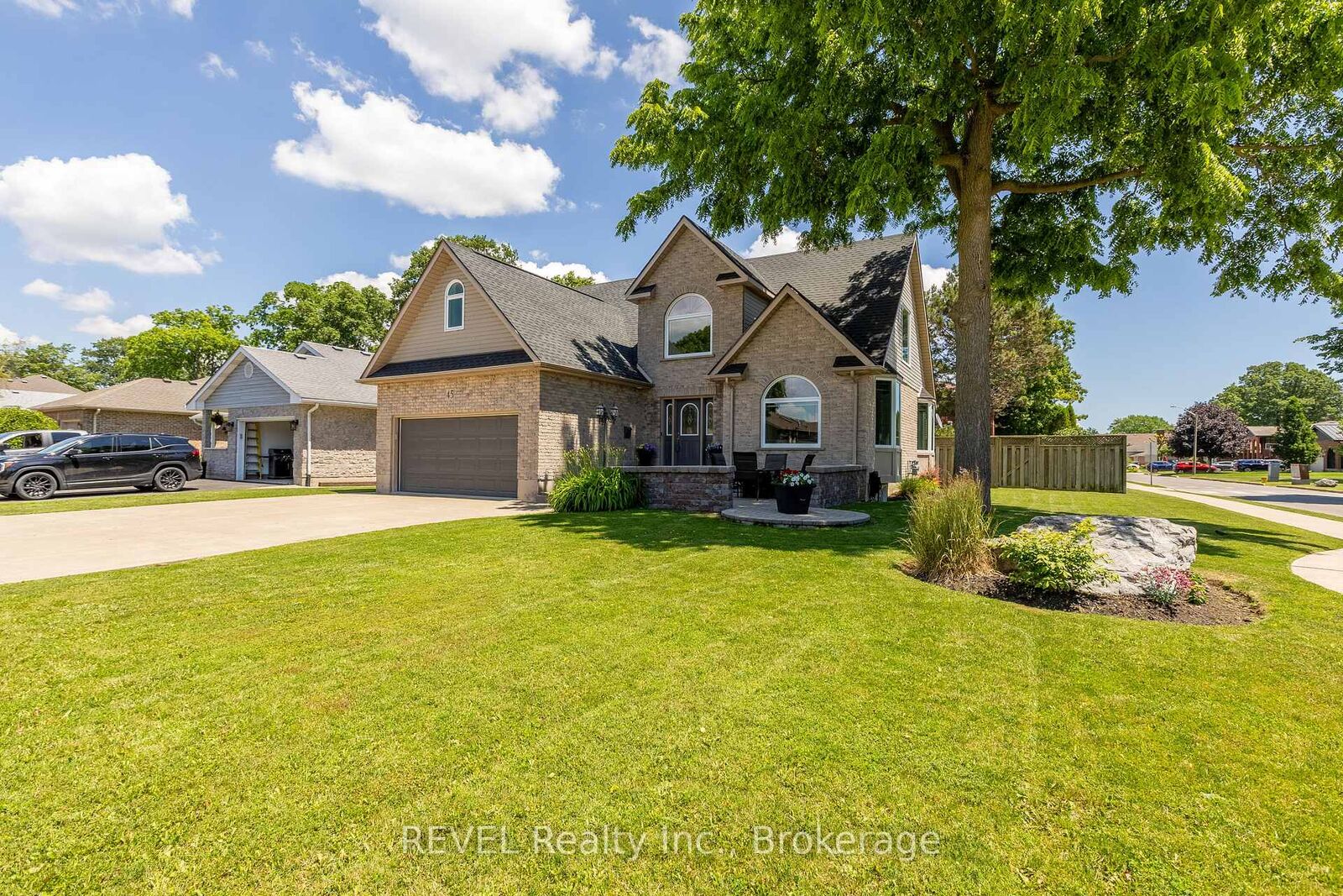 Property Photo: 45 Westwood Drive ON L3K 6B9