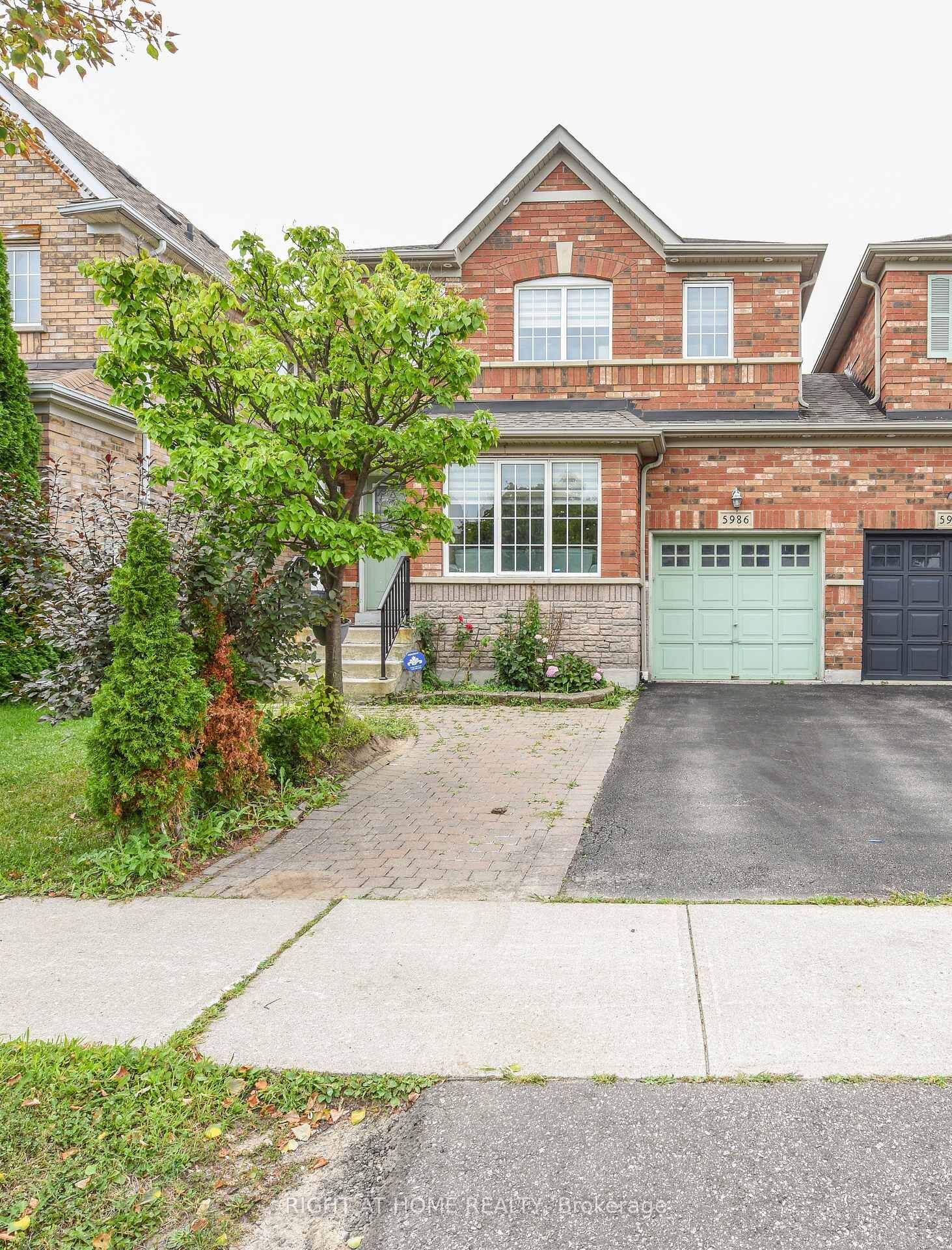 Property Photo: 5986 Long Valley Road ON L5M 6K4
