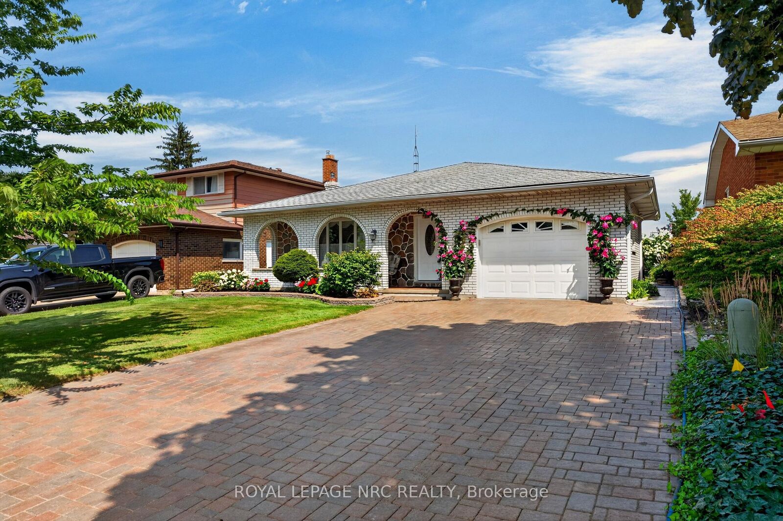 Property Photo: 43 Brimley Crescent ON L2M 7A8