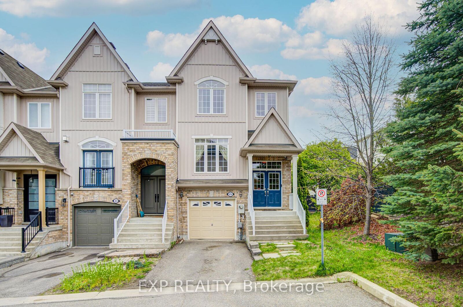 Property Photo:  25 Sutcliff Lane  ON L7G 0C2 