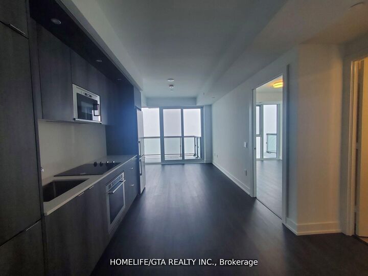 Property Photo:  30 Inn On The Park Drive 3806  ON M3C 0P7 
