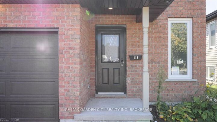 Property Photo:  113 Thorold Road Lower  ON L3C 3V1 