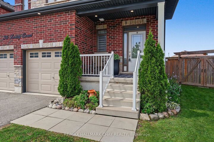 Property Photo: 36 Lowry Court ON L4N 7N3