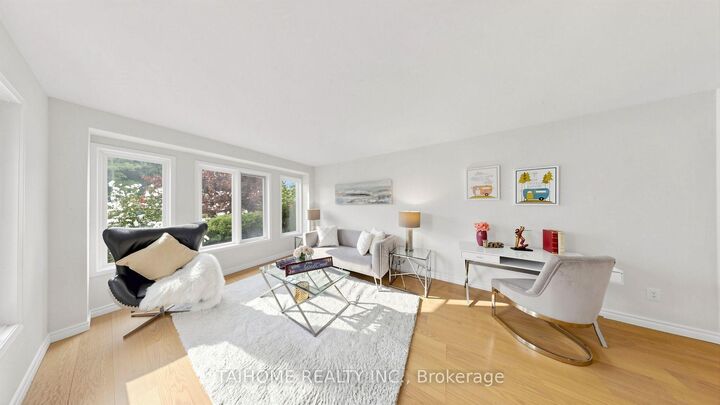 Property Photo: 3573 Colonial Drive ON L5L 5M2