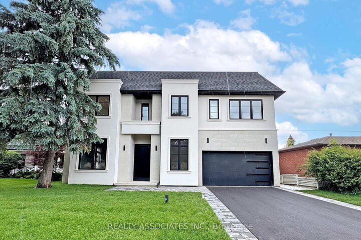 32 Cossar Avenue — photo 1