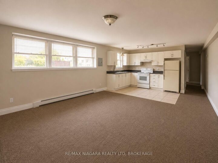 Property Photo:  143 Westchester Crescent 2  ON L2P 2N8 
