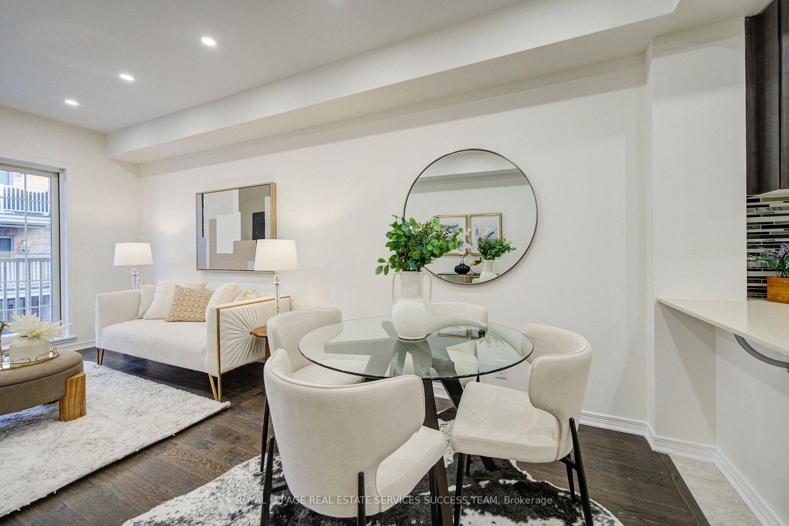 Property Photo: 45 Ormerod Lane ON L4S 0G3