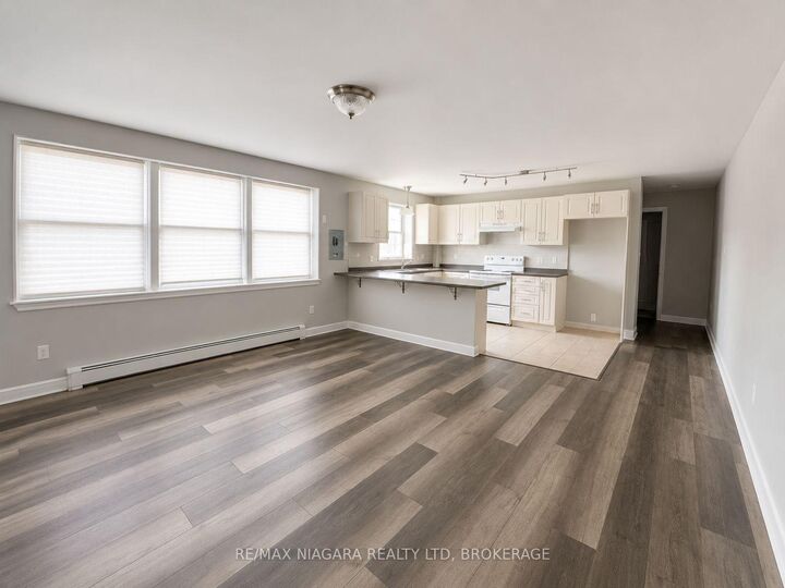 Property Photo: 143 Westchester Crescent 6 ON L2P 2N8