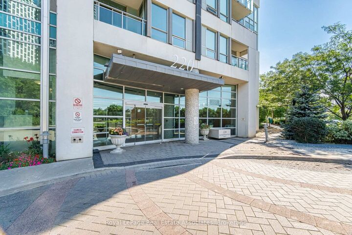 220 Burnhamthorpe Road W 305 — photo 1