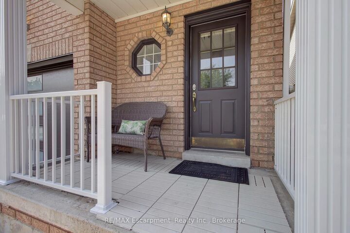 Property Photo: 5143 Lampman Avenue ON L7L 6K1