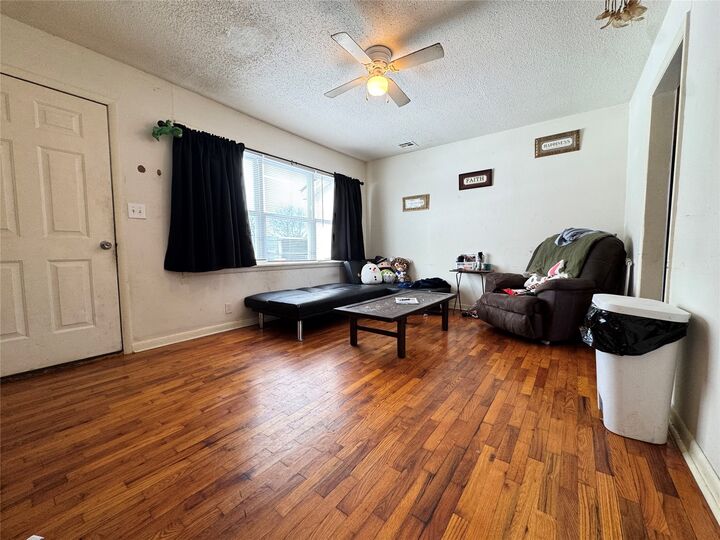 Property Photo: 435 S Maple Street OK 74048