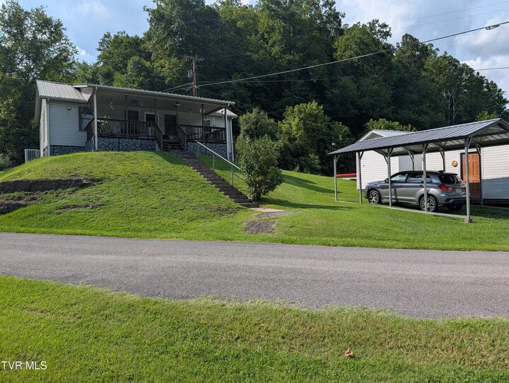 Property Photo: 216 Banner Street VA 24226