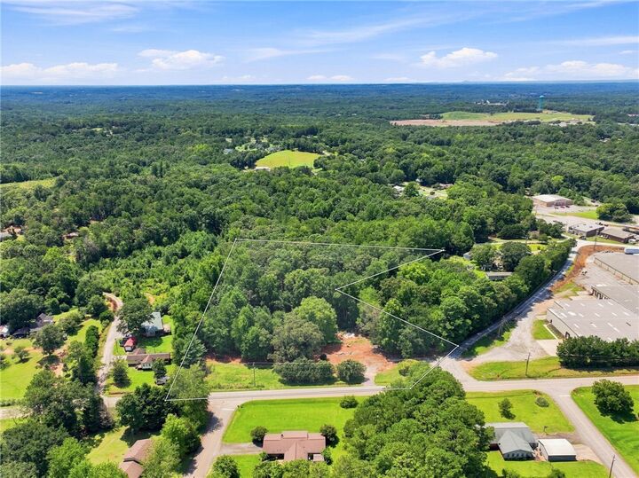 Property Photo: 170 Singing Pines Road SC 29678