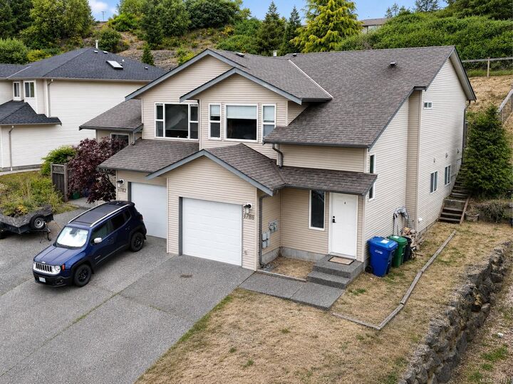 4780 Fairbrook Cres — photo 1