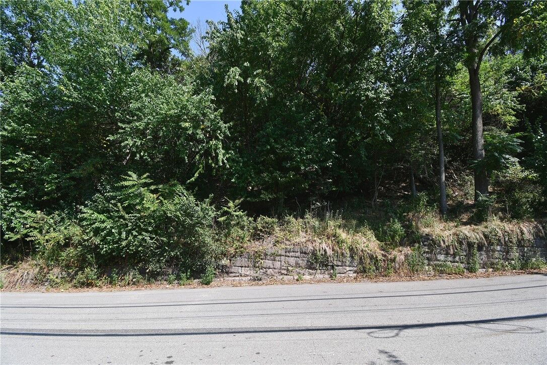 Property Photo:  0 Henderson St  PA 15212 