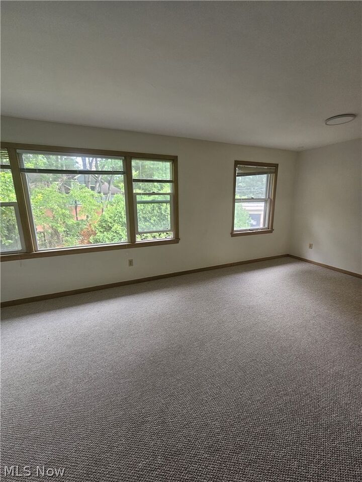 Property Photo:  2545 Kenilworth Street 11  OH 44106 