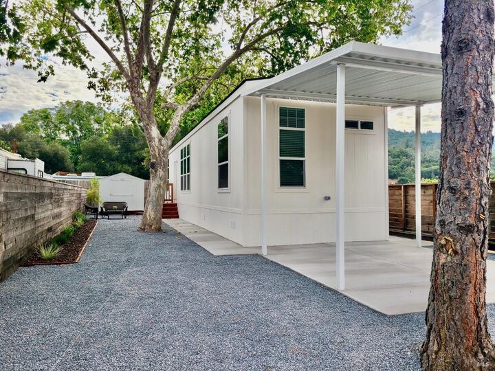 Property Photo:  890 Rockwell Road 1  CA 95425 