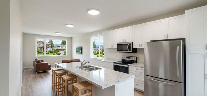 1417 Alder Drive 3 — photo 1