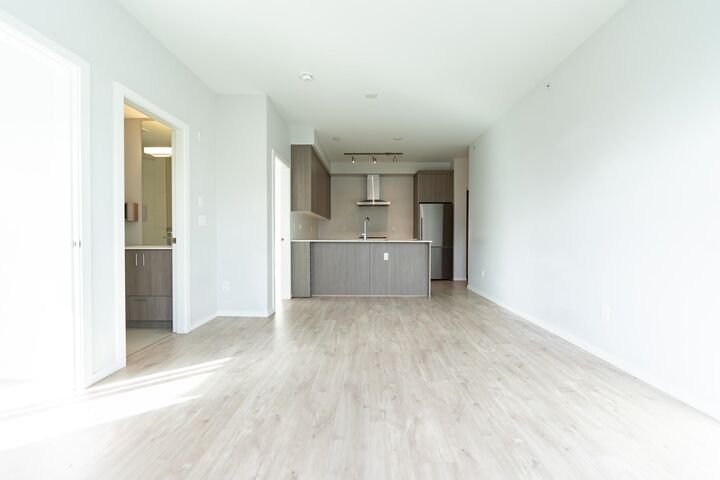 Property Photo: 6283 Kingsway Ph27 BC V5J 0H3