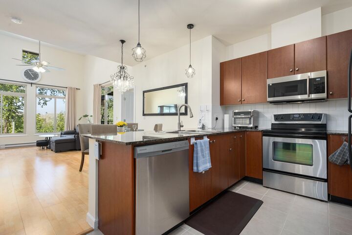 10180 153 Street 418 — photo 1