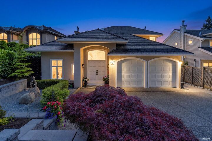 Property Photo: 2322 Lawson Avenue BC V7V 2E6