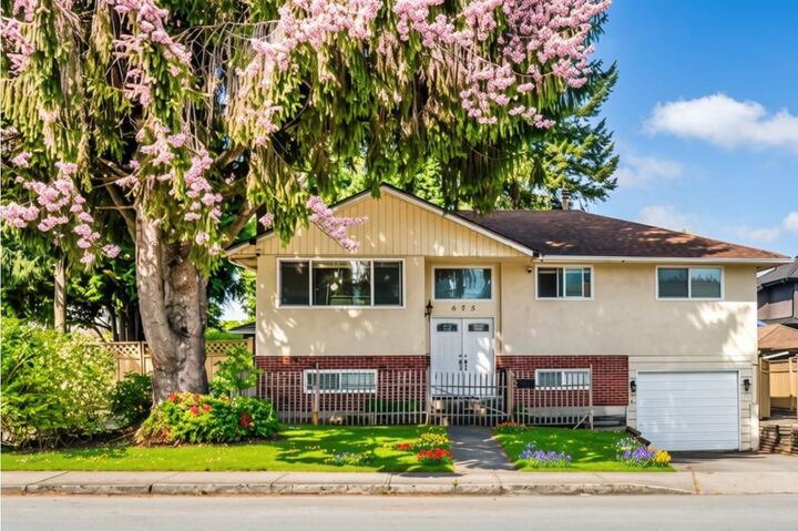 675 Duncan Avenue — photo 1