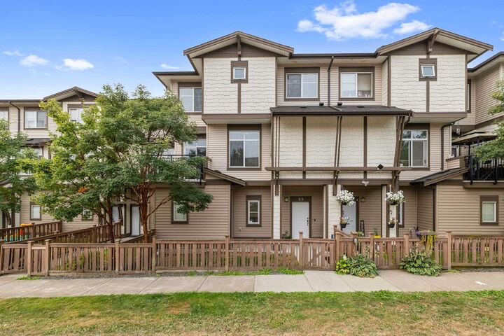 19433 68 Avenue 89 — photo 1