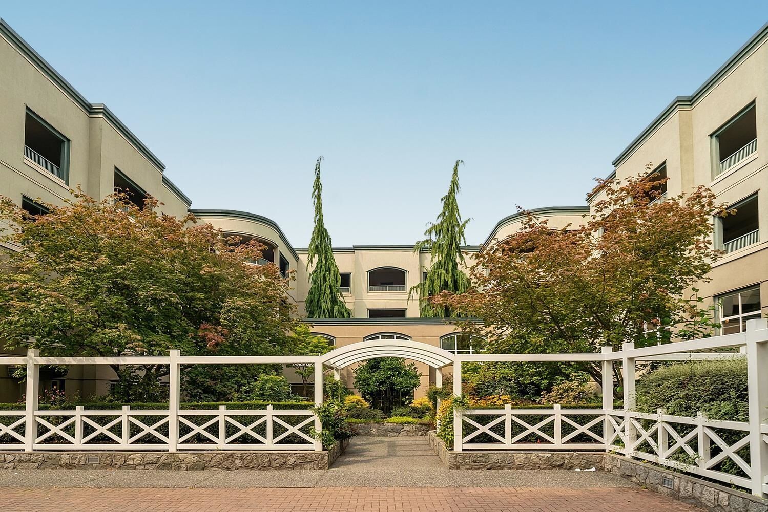 Property Photo: 1725 128 Street 203 BC V4A 3V2