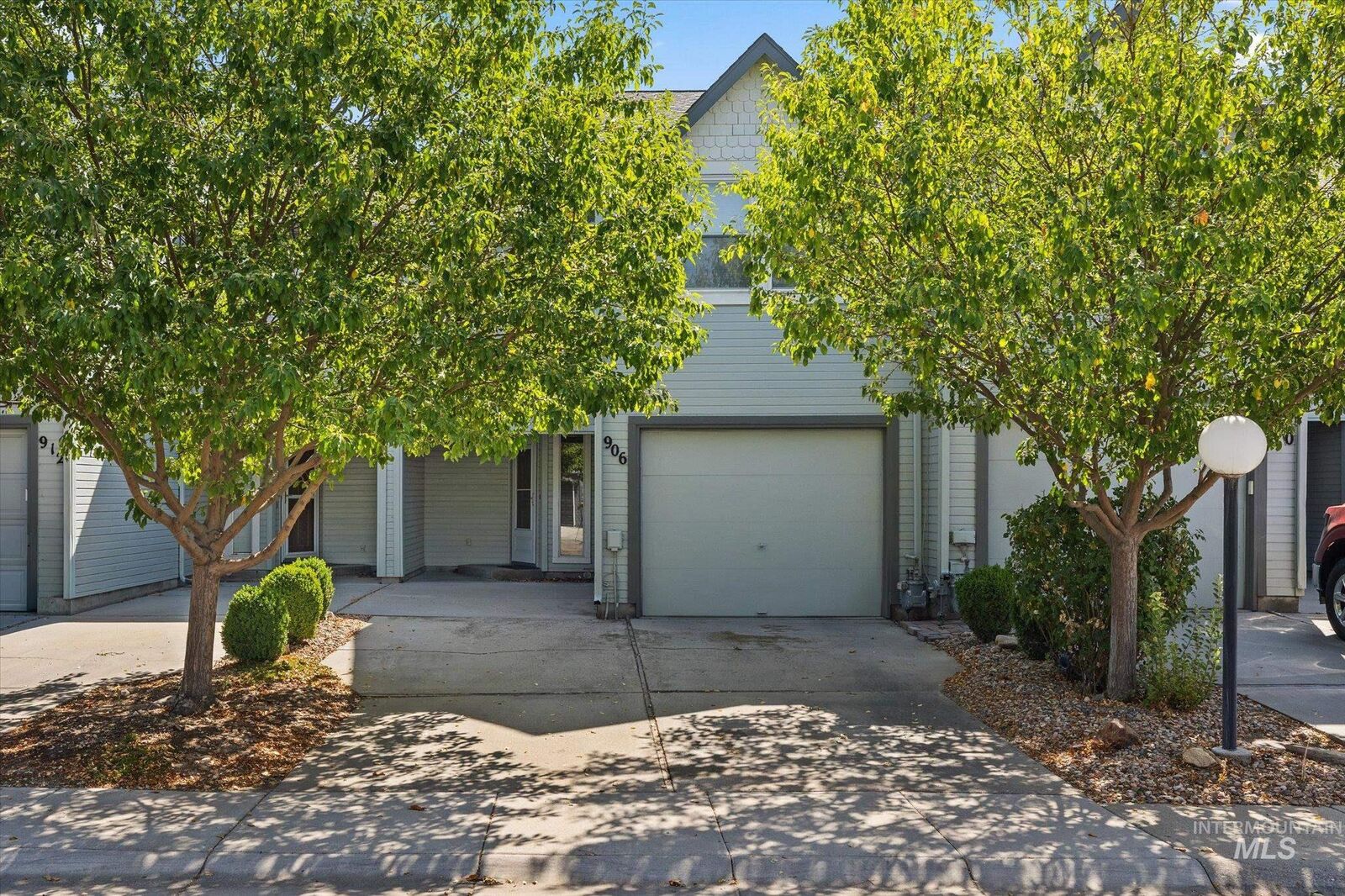 Property Photo: 906 N Benjamin Lane ID 83704