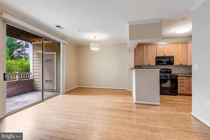 Property Photo:  12901 Alton Square 103  VA 20170 