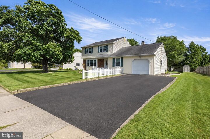 Property Photo: 1091 Log College Drive PA 18974