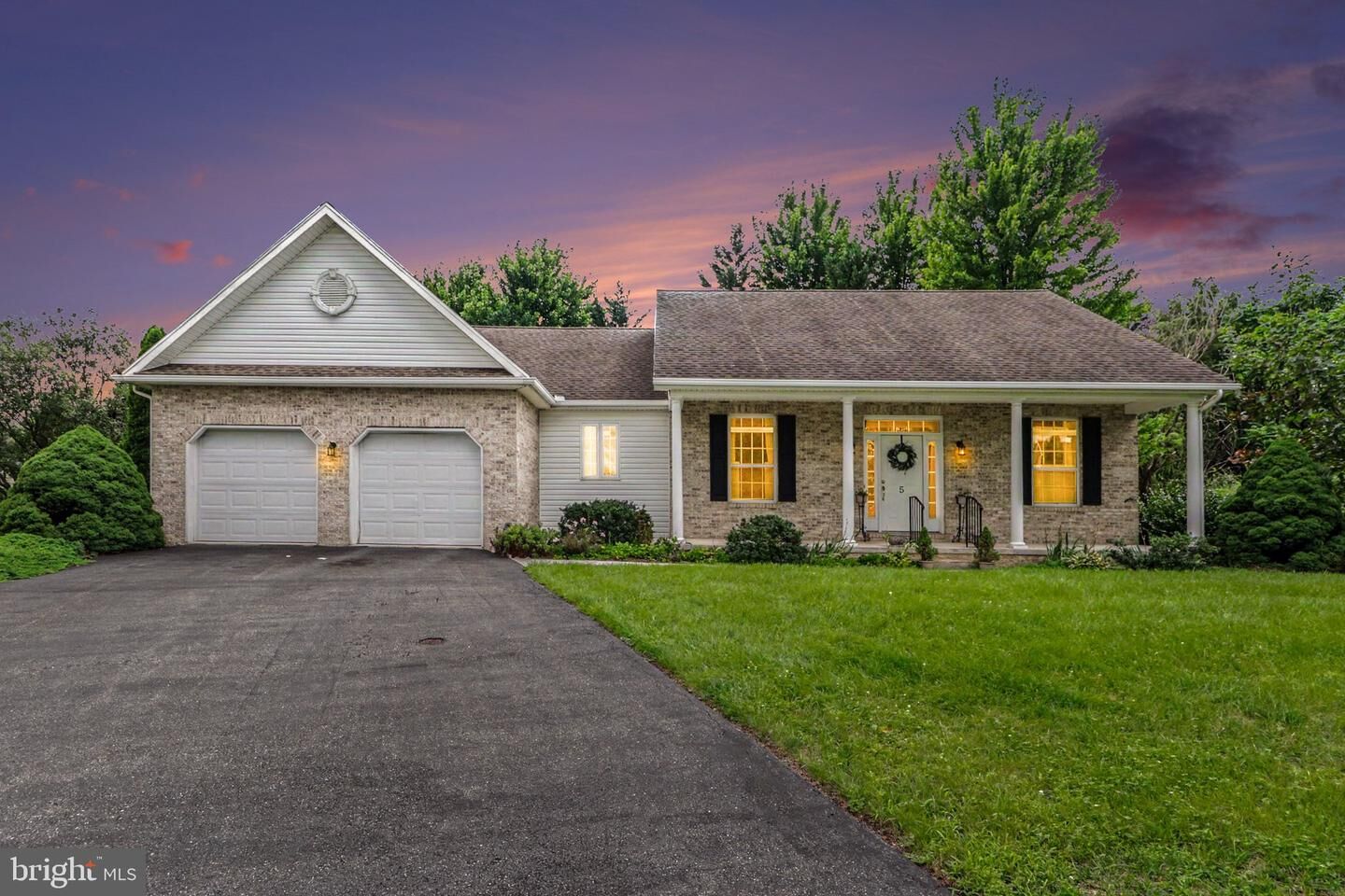 Property Photo:  5 Baird Court  PA 17013 