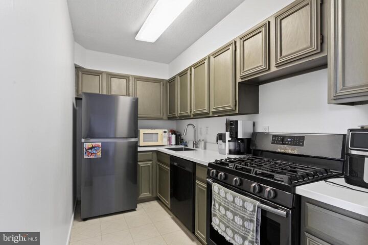 Property Photo: 1245 4th Street SW DC 20024