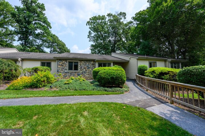 Property Photo:  1026 Kennett Way  PA 19380 