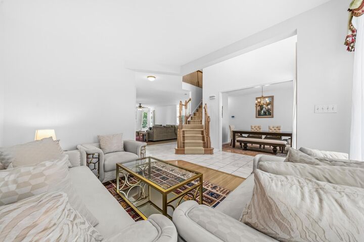 Property Photo:  112 Canfield Hill Drive  MD 20878 