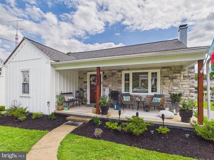Property Photo:  152 Elizabeth Street  PA 17551 