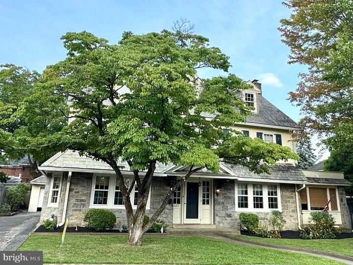 Property Photo: 437 Hampshire Road PA 19026