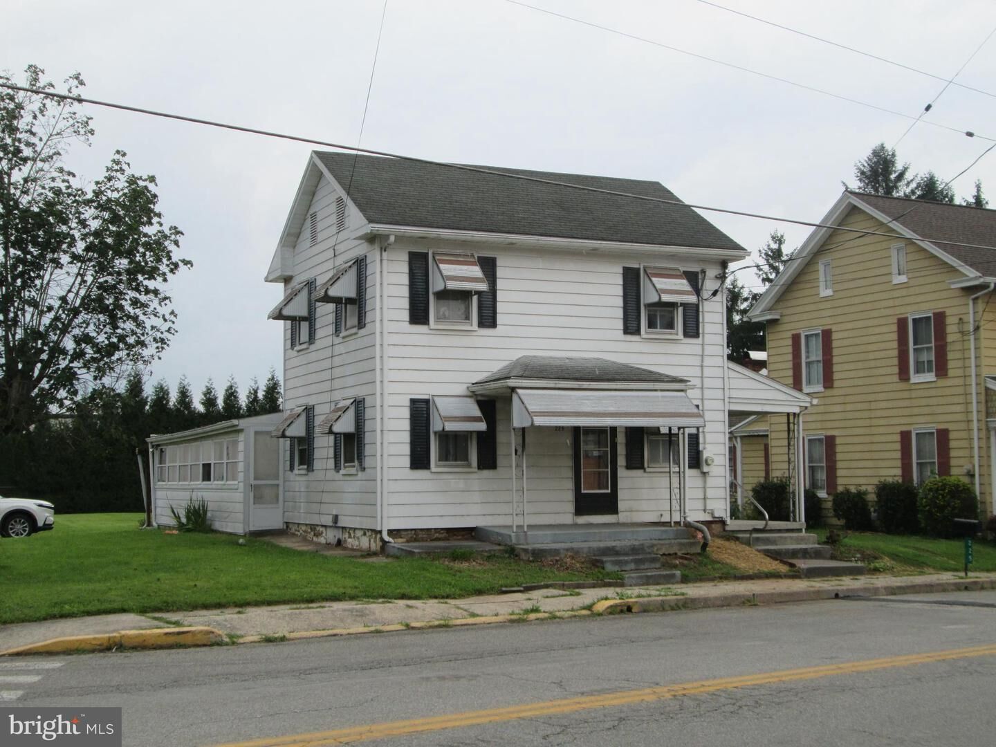 Property Photo: 225 Abbottstown Street PA 17316