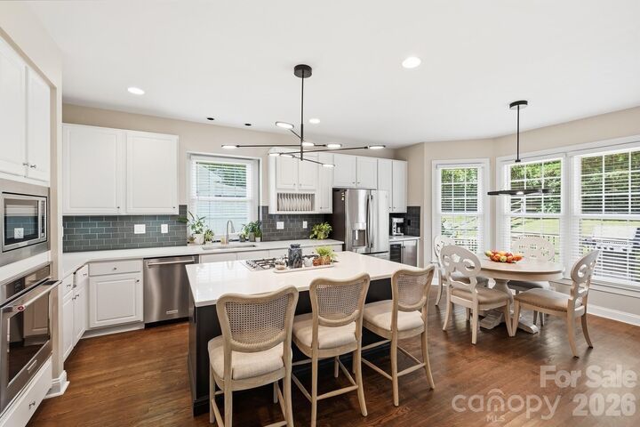 Property Photo:  3518 Abbey Hill Lane  NC 28210 