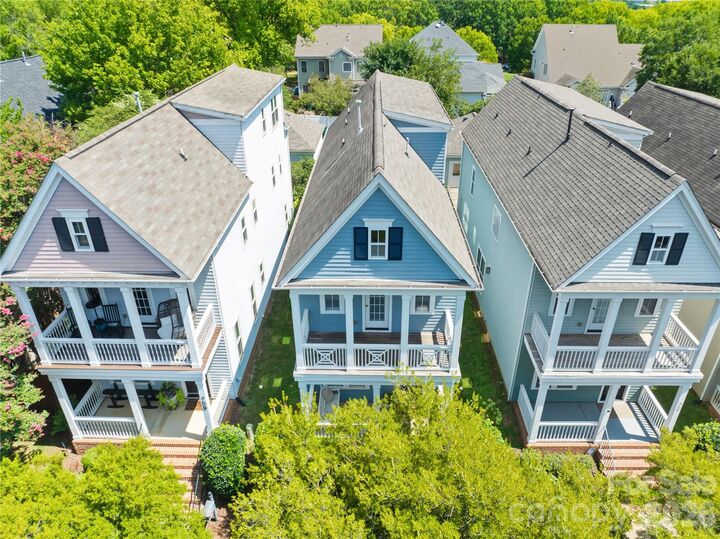 Property Photo:  711 E 8th Street  NC 28202 
