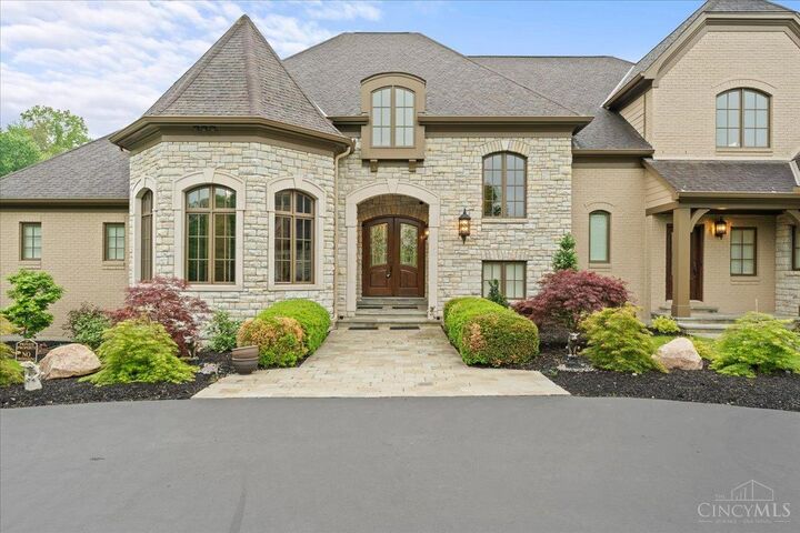 Property Photo:  9020 Whisperinghill Drive  OH 45242 