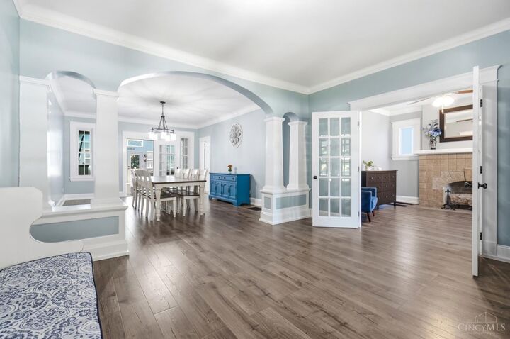 Property Photo: 910 Springfield Pike OH 45215