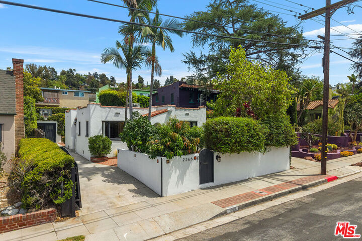Property Photo:  2366 Edgewater Ter  CA 90039 