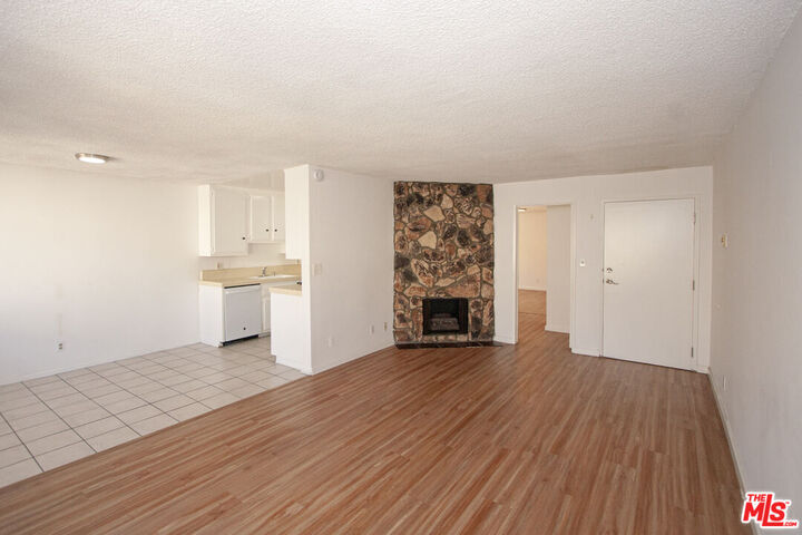 Property Photo:  11515 Ohio Ave, Unit 3  CA 90025 